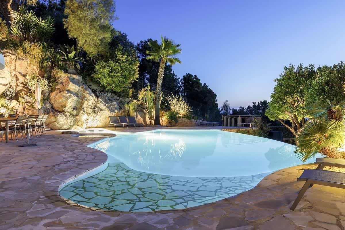 Foto 6 von 77: Villa für 10 Personen mit Garten