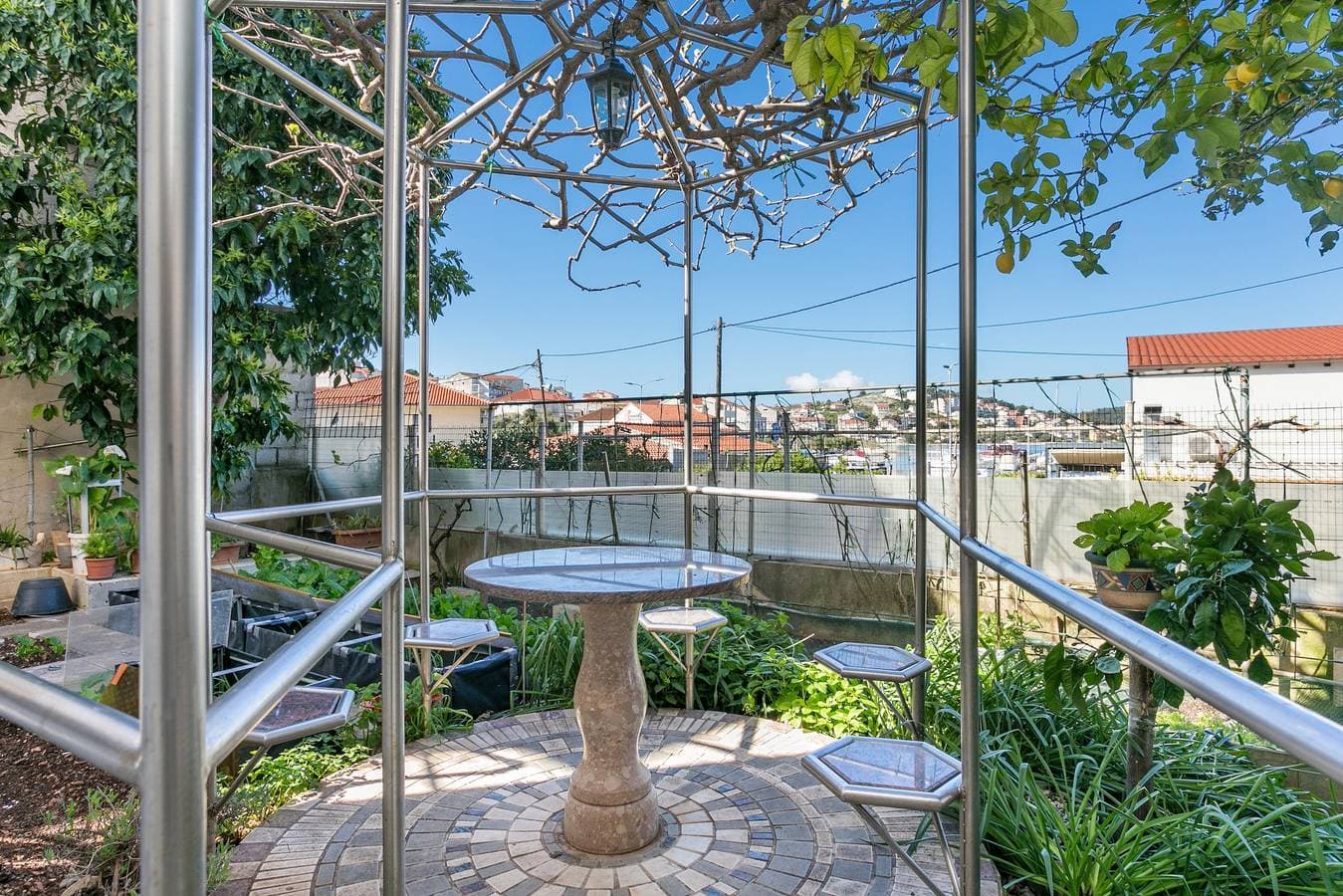 Studio Appartement mit Terrasse und Meerblick Okrug Gornji, Ciovo -a 1