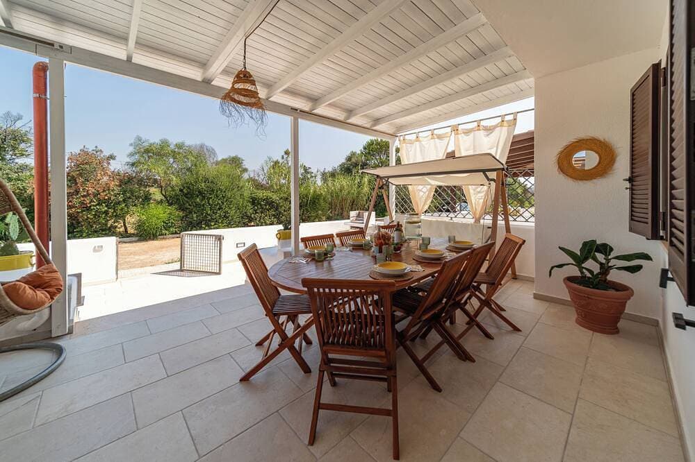 Villa Ientu beachfront 1