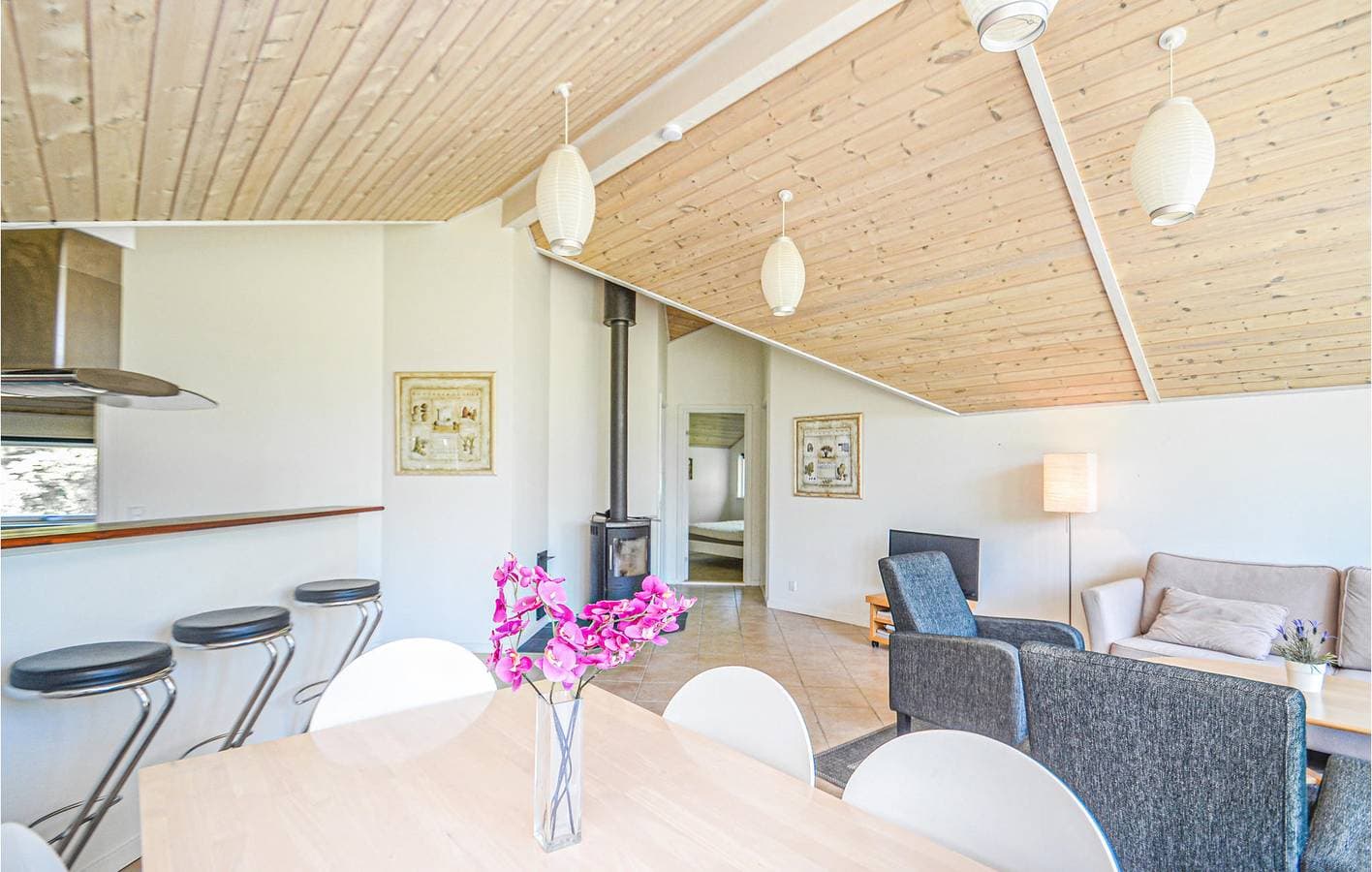 Foto 3 von 16: Ferienhaus für 6 Personen mit Whirlpool