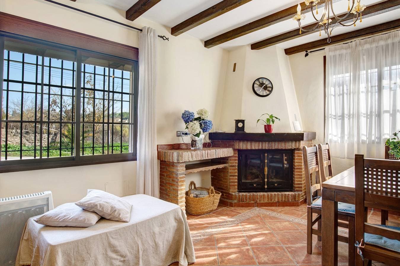 Foto 6 von 27: Ferienhaus 'Ayala' mit Bergblick, privatem Pool und Wi-Fi