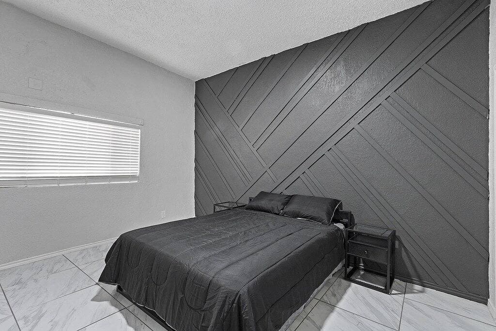 Foto 7 von 20: Welcoming modern home in Central El Paso