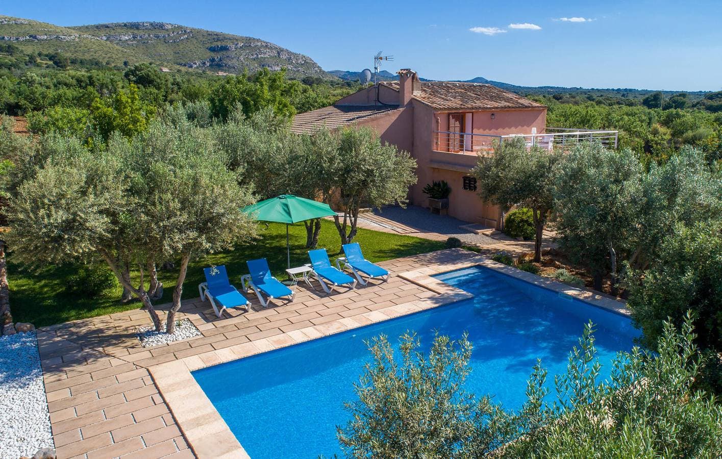 Foto 7 von 52: Apartment mit Meerblick, Pool und Terrasse, 1,5 km vom Strand entfernt