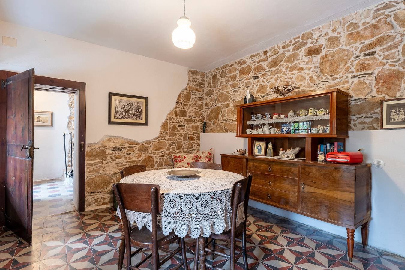 Foto 6 von 22: Ferienhaus 'Il Borgo - Casa Ottocentesca' mit Bergblick, privater Terrasse und Wi-Fi