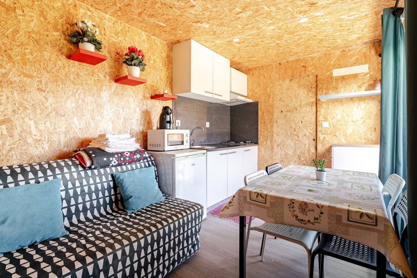 Foto 3 von 24: Bungalow 'Quintinha Da Aldida' mit Bergblick, WLAN und Klimaanlage
