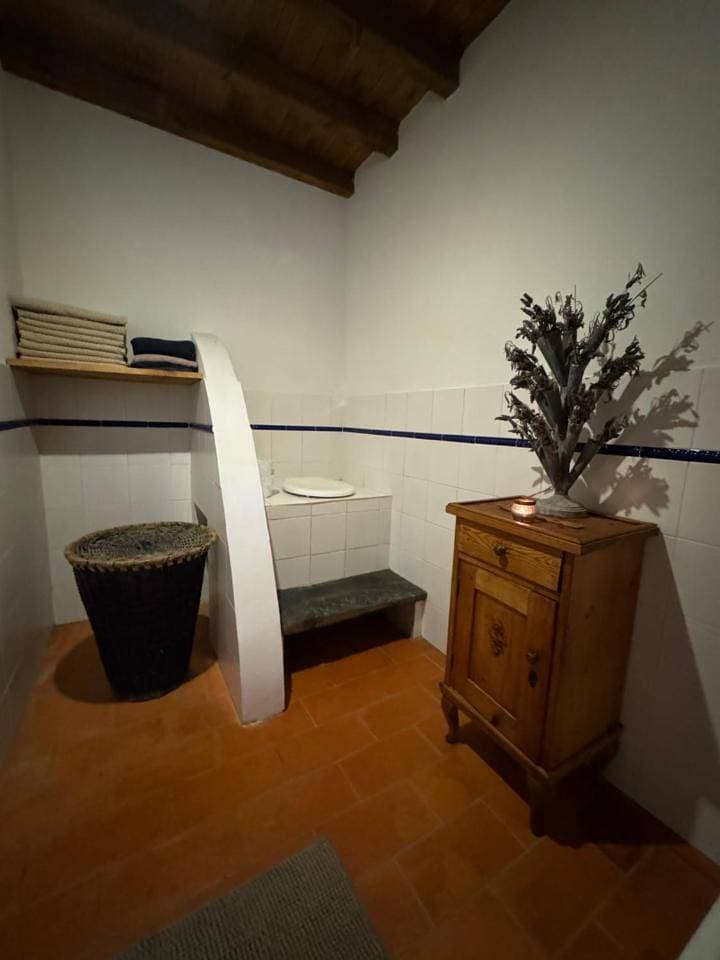 Foto 7 von 7: Double Room with Shared Bathroom