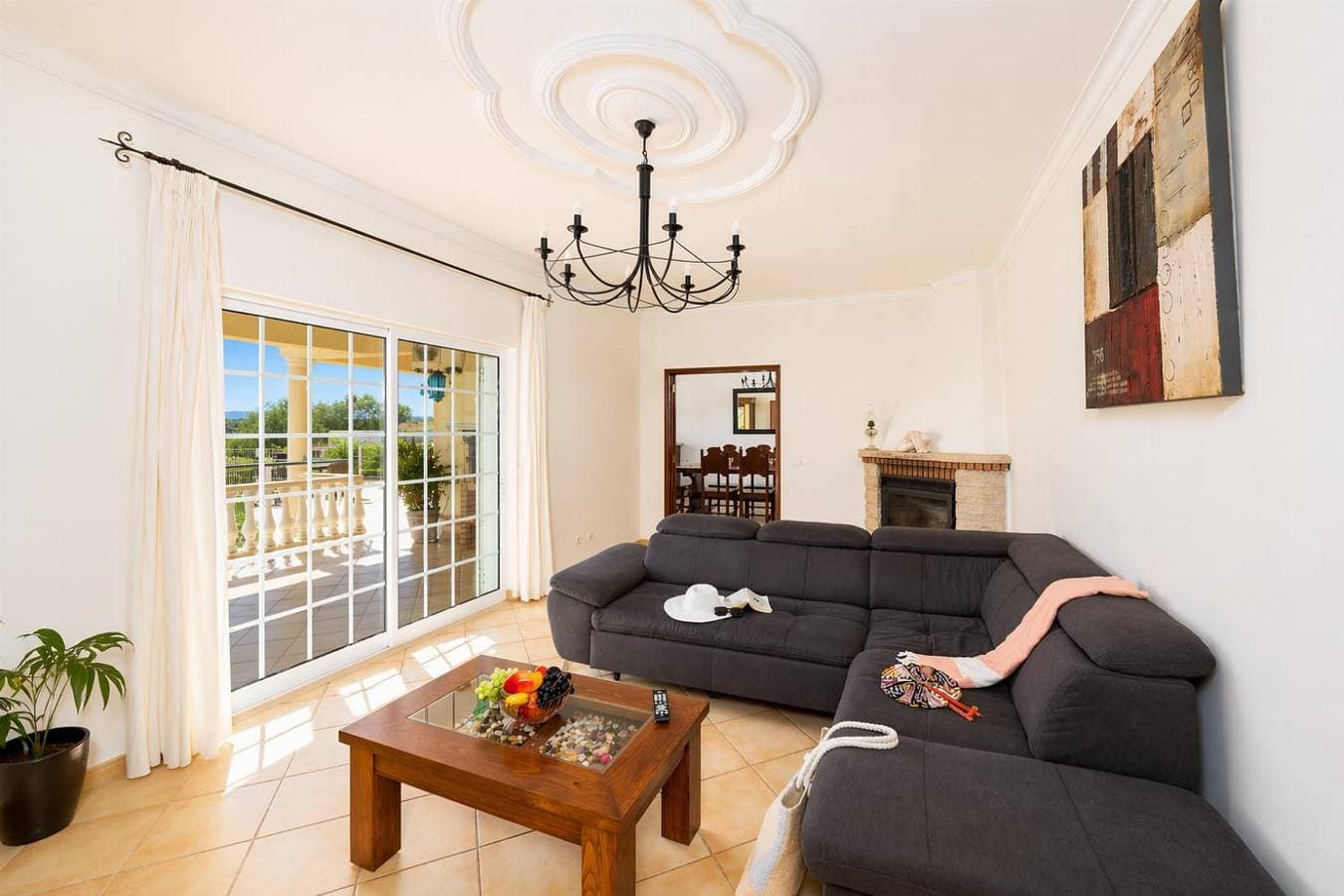 Foto 6 von 33: Villa für 8 Personen mit Balkon
