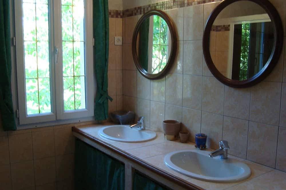 Foto 7 von 30: Ferienvilla Pool im Var