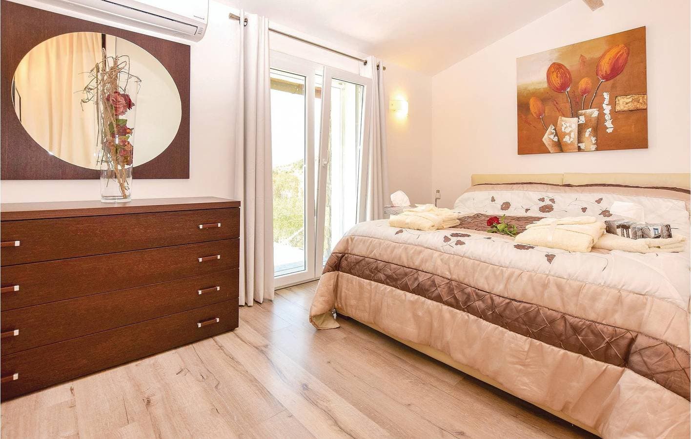 Foto 5 von 30: Apt mit Meerblick, Parkplatz, AC, Pool, Terrasse & WiFi - 1km zum Strand