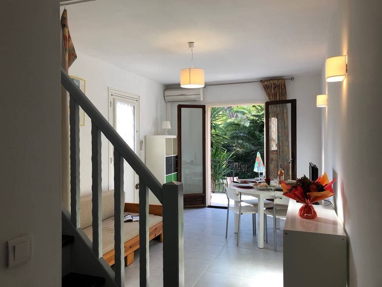 Foto 6 von 20: Gemütliches Studio mit Mezzanine, Garten & Parkplatz in ruhiger Wohngegend, 4 Pers.