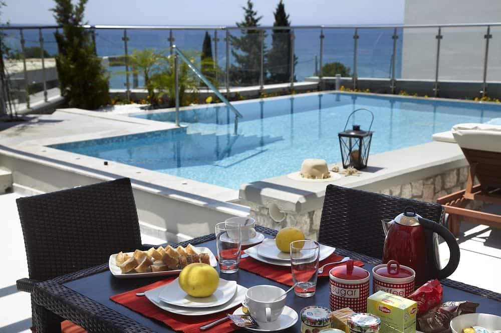 Foto 13 von 19: Villa Armonia, Exklusive 4-Schlafzimmer-Villa mit eigenem beheiztem Pool