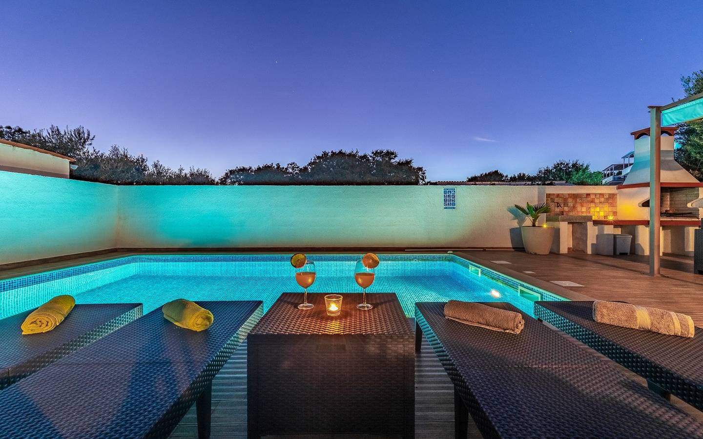 Foto 3 von 84: Villa für 4 Personen mit Pool