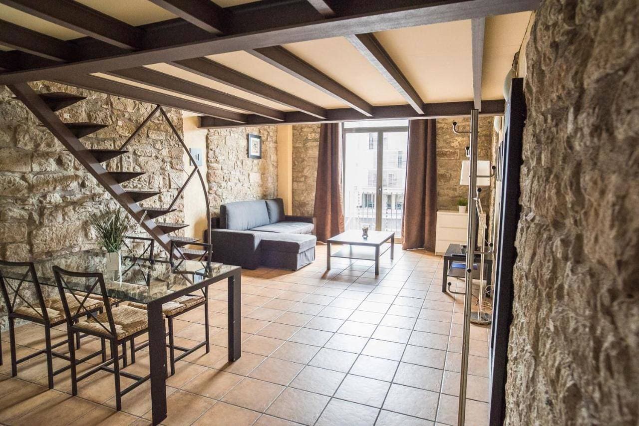 Foto 11 von 50: Ferienwohnung für 10 Personen mit Terrasse