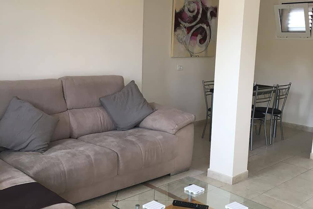 Foto 8 von 20: Neu möbliertes, Stadthaus, ruhige Wohnanlage, großer, privater Pool