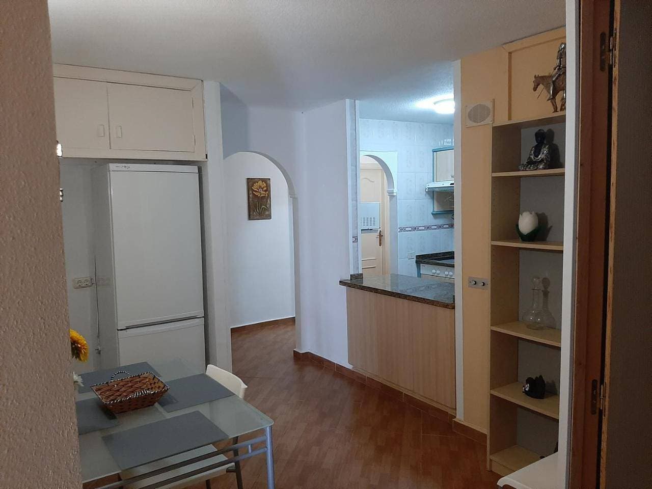 Foto 13 von 21: Two-Bedroom Apartment