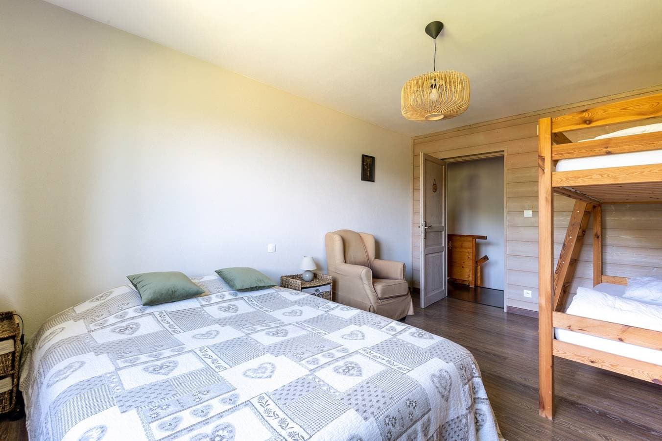 Foto 6 von 15: Ferienwohnung für 8 Personen mit Garten