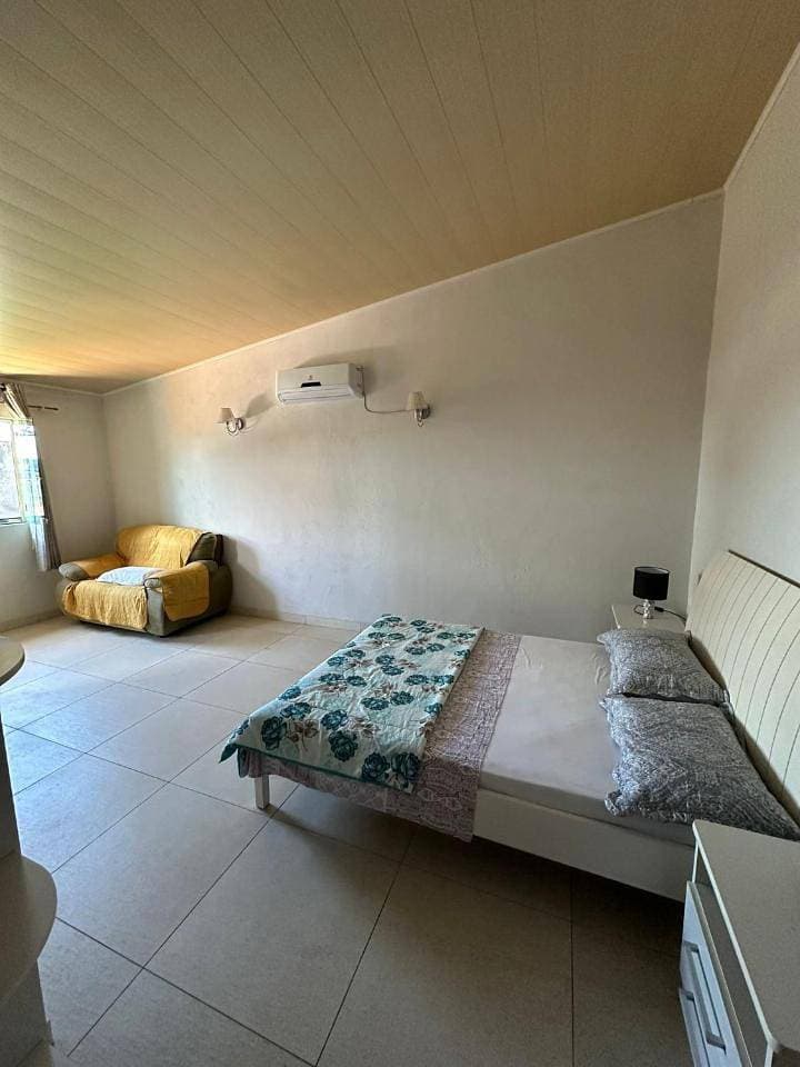 Foto 7 von 24: Two-Bedroom Apartment