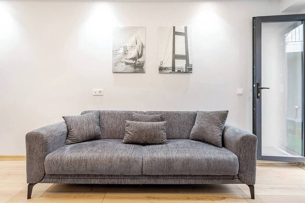 Foto 10 von 19: New Family Flat near Cevahir Mall, Şişli