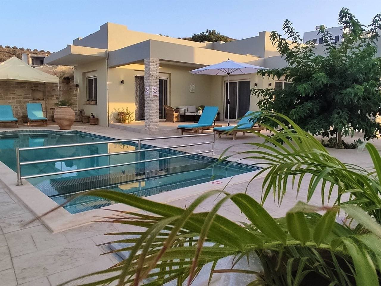 Villa Urania Kamilari 1