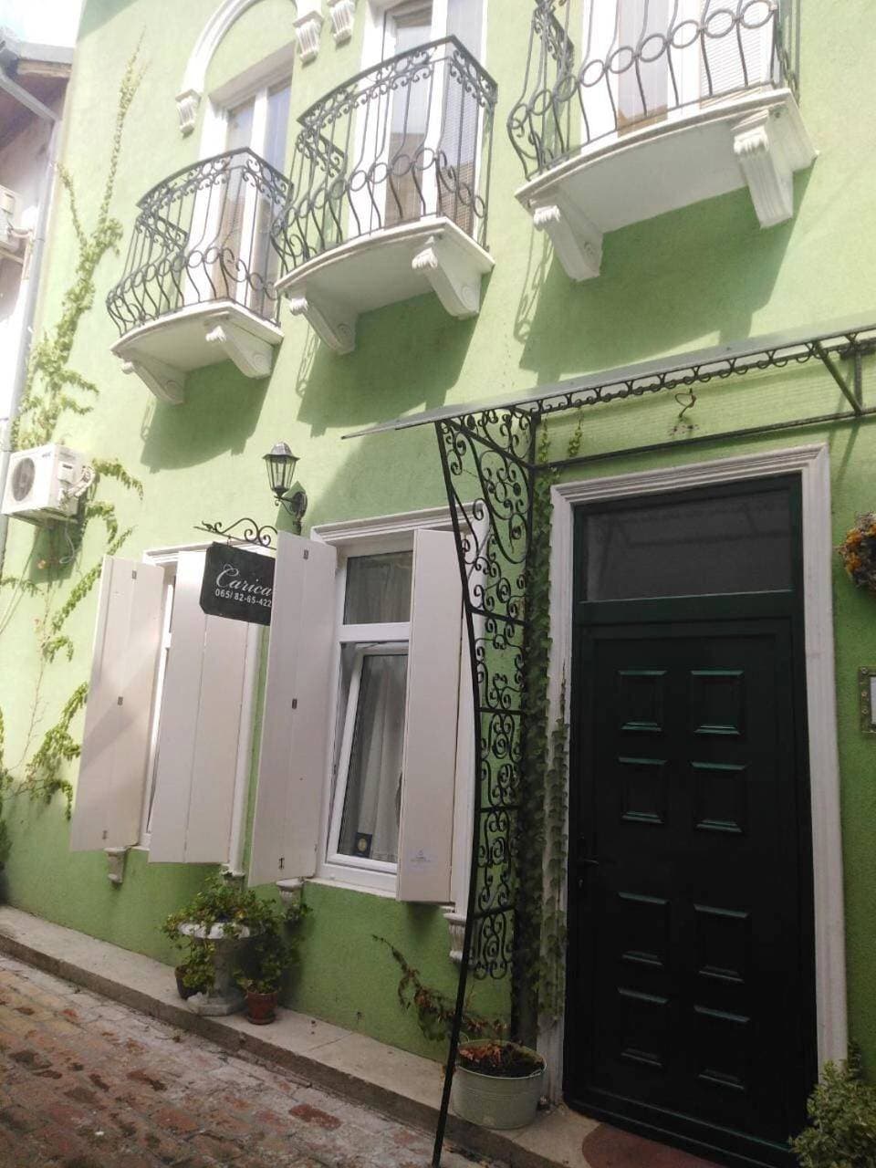 Apartments Carica 1