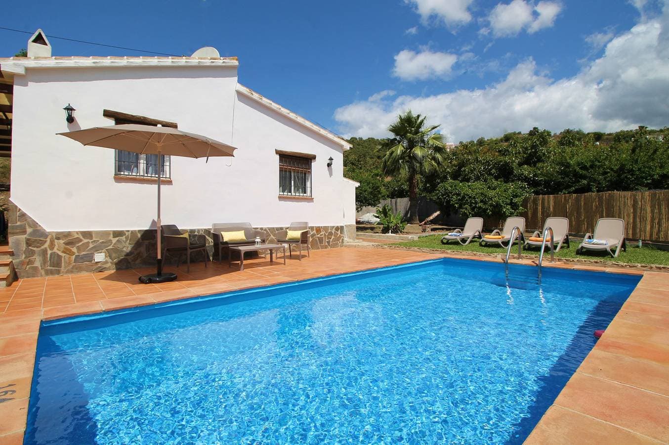 1076 Cortijo de la Musica 1