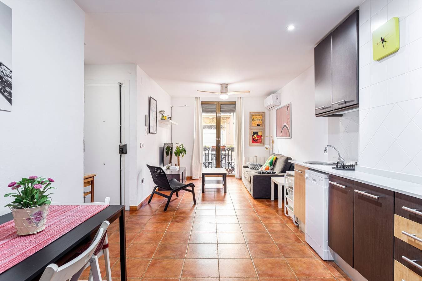 Foto 4 von 30: Ferienwohnung 'Torres De Quart Tu Casa' mit Balkon, Wi-Fi und Klimaanlage