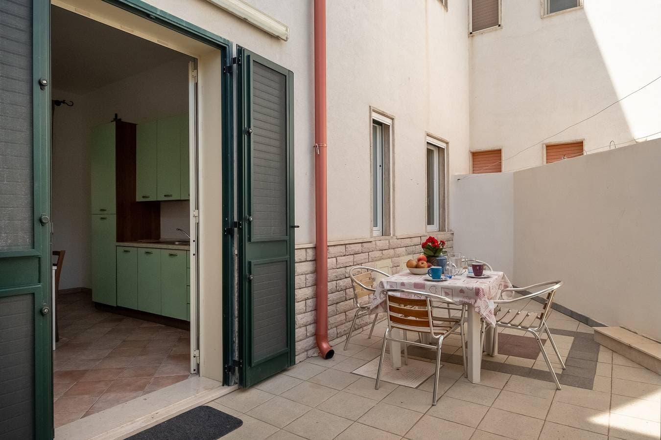 Foto 6 von 25: Ferienhaus "Kalocéri" nahe dem Strand mit Terrasse und Außendusche