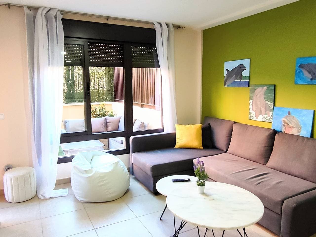 Urban Garden Hideaway 1