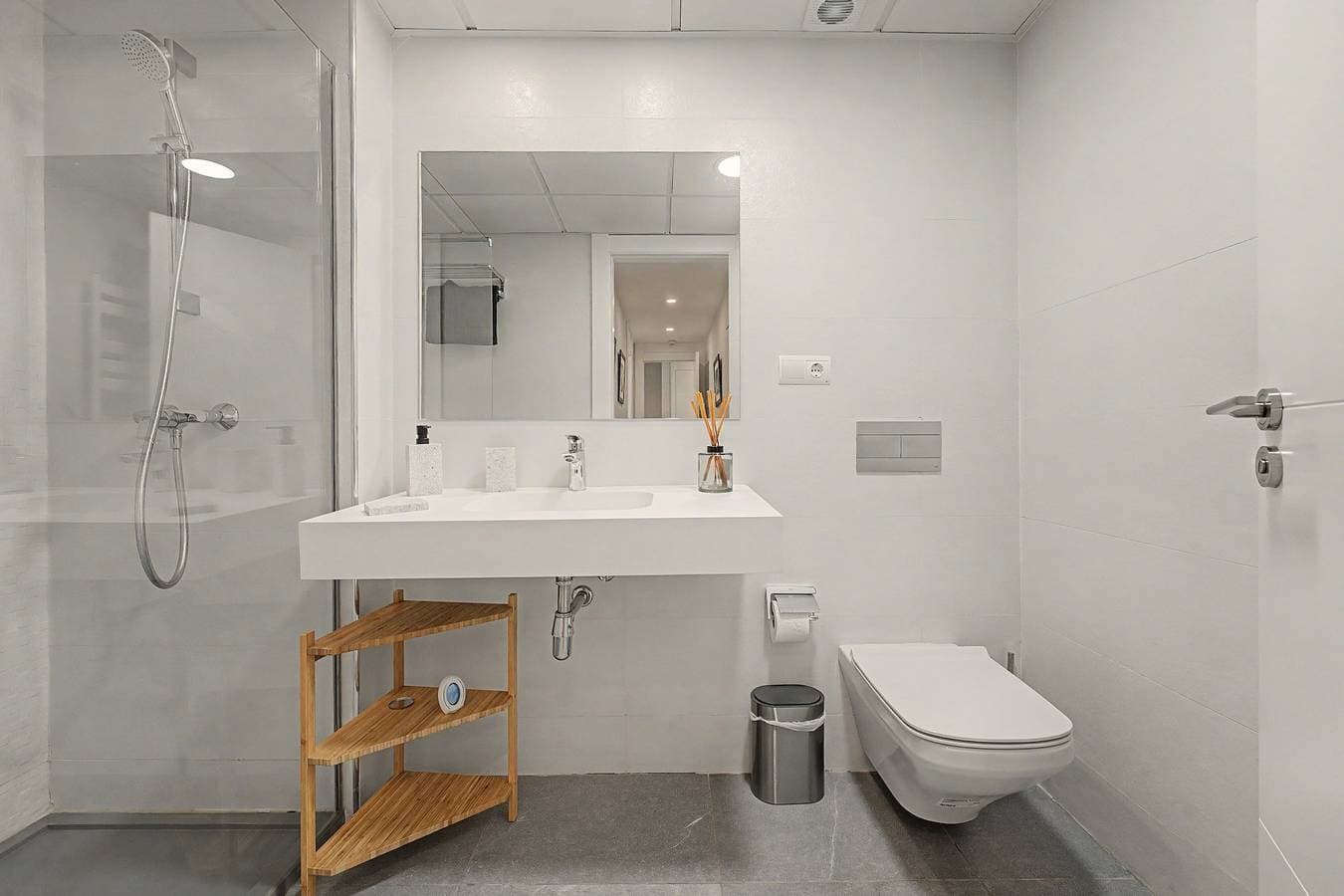 Foto 11 von 22: Apartment 'In Inbisa' mit Meerblick, WLAN und Klimaanlage