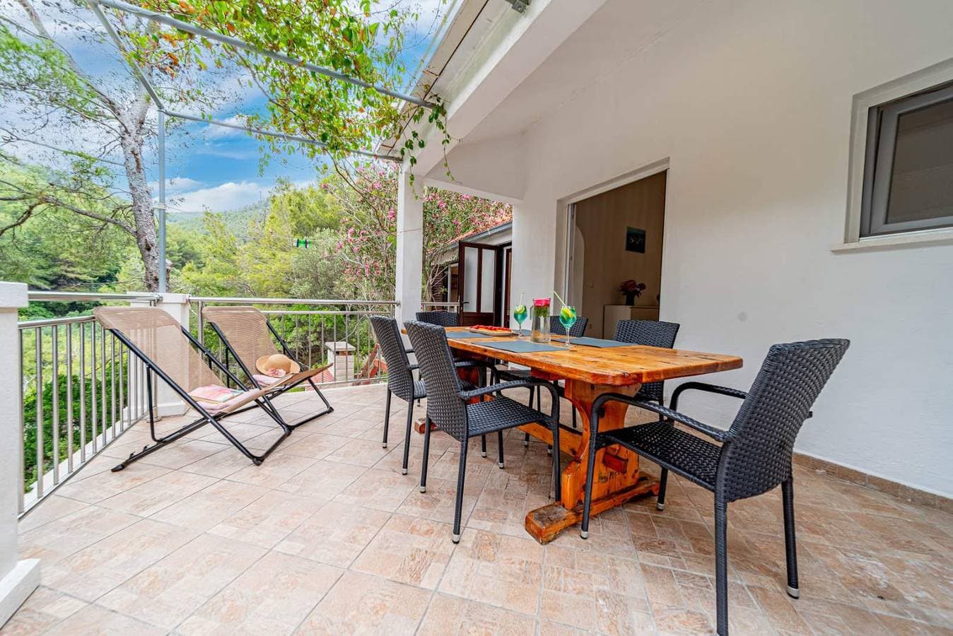 Foto 7 von 40: Robinsonhaus in Žrnovo mit Meerblick, Terrasse (3637-2)