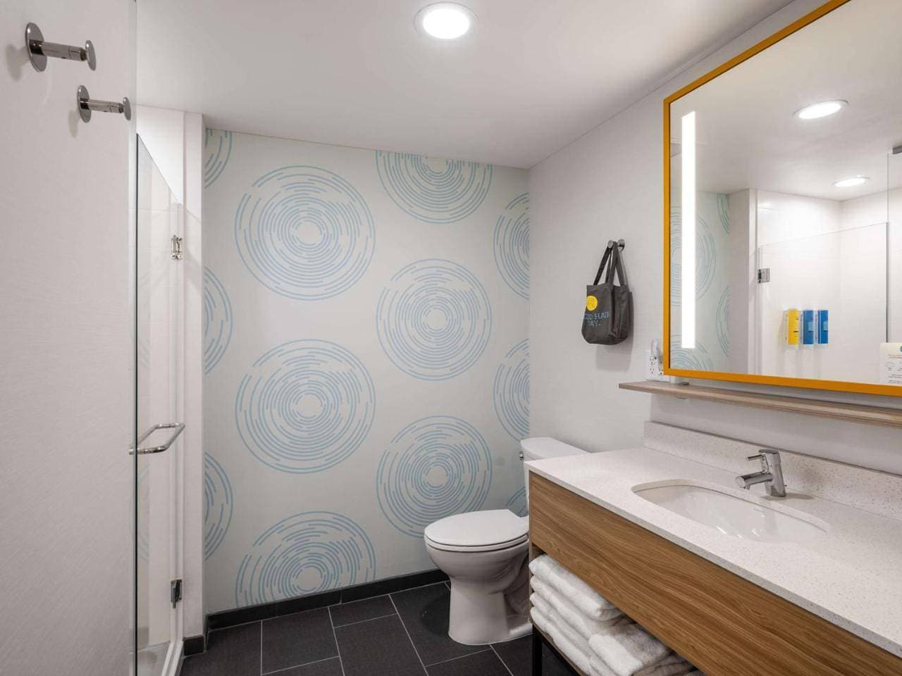 Foto 13 von 13: King Room with Walk-In Shower