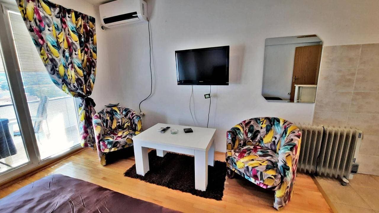 Foto 6 von 8: Studio - 2 Kuzman Josifovski Str.