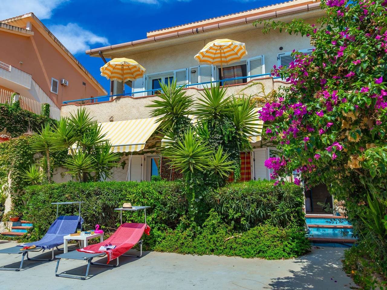 Ruhige Ferienwohnung in Sciacca mit Terrasse, Garten und Grill und Meerblick 1