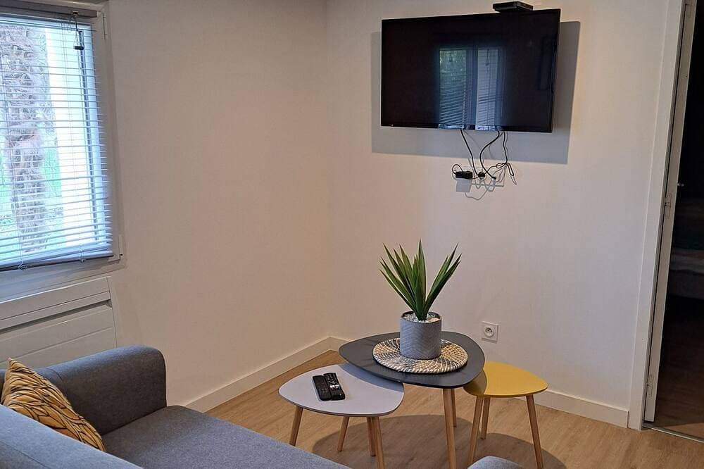 Foto 12 von 29: Appartement Refait à Neuf Tout Équipé en Rdc Avec Jardin Terrasse ,barbecue