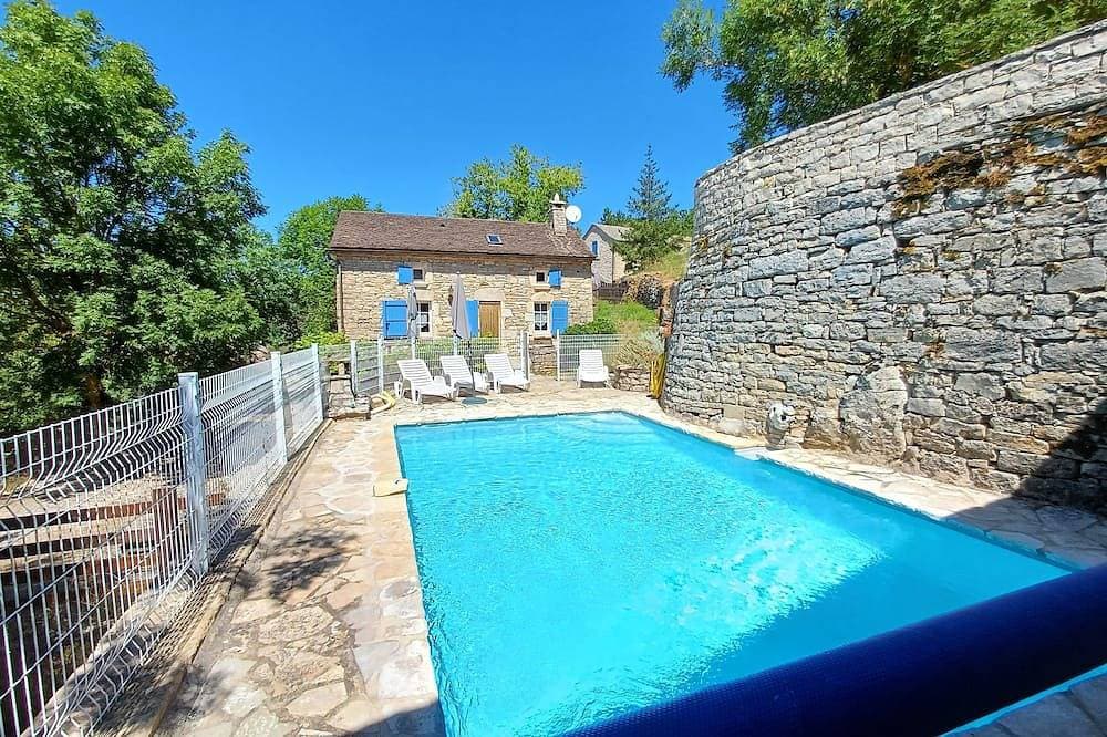 Le Cazal, Gîte de France, private heated pool 1