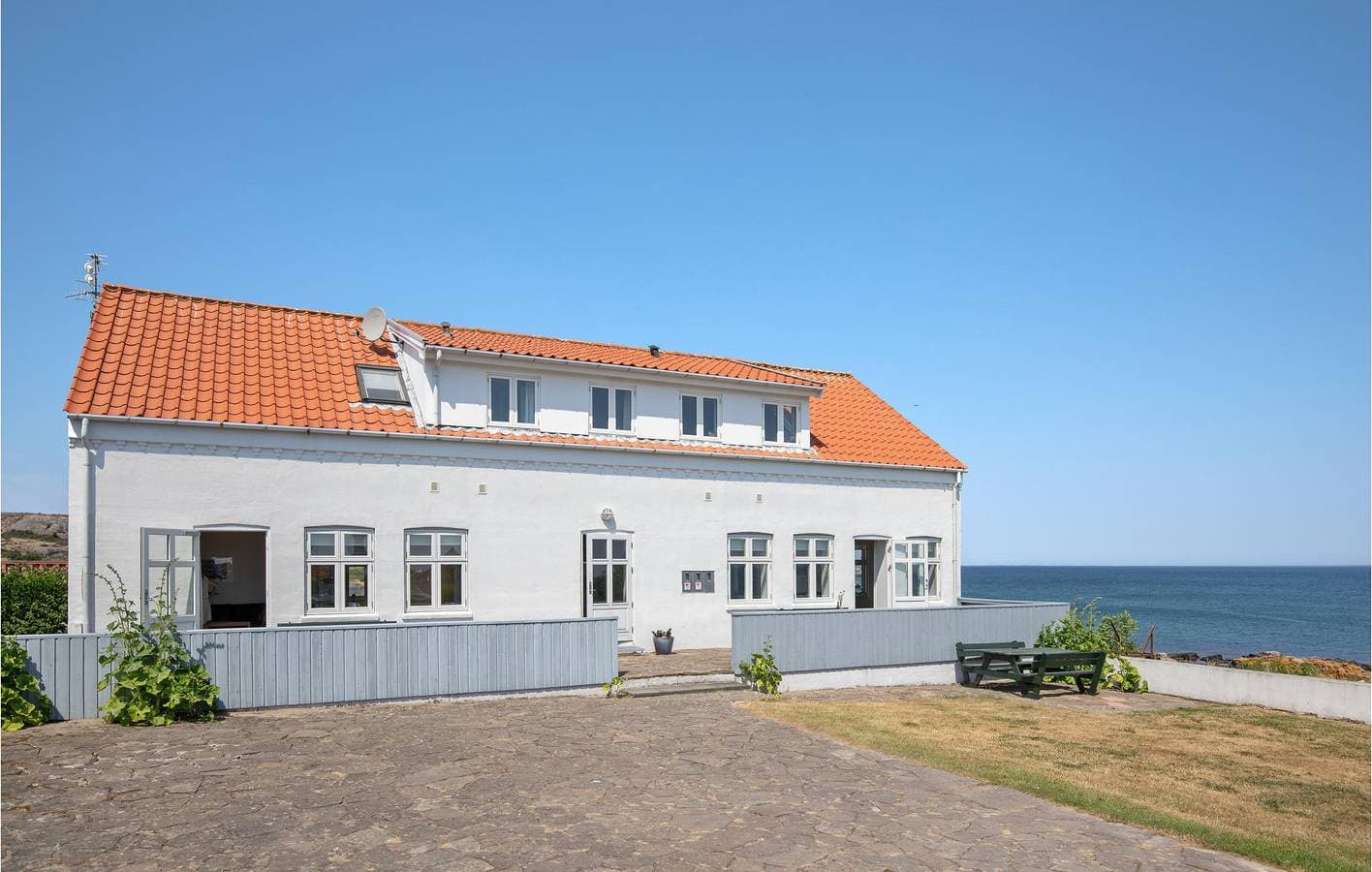 Foto 2 von 18: Ferienwohnung für 4 Personen mit Terrasse