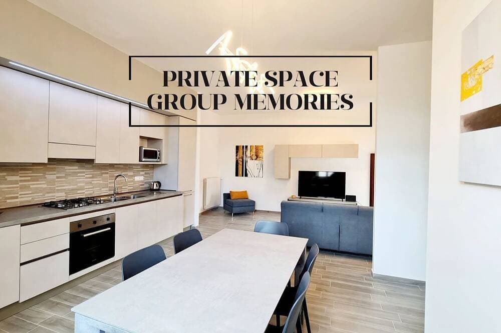 *4 double rooms *equipped kitchen, *2 smart Tv rooms *air conditioning 1
