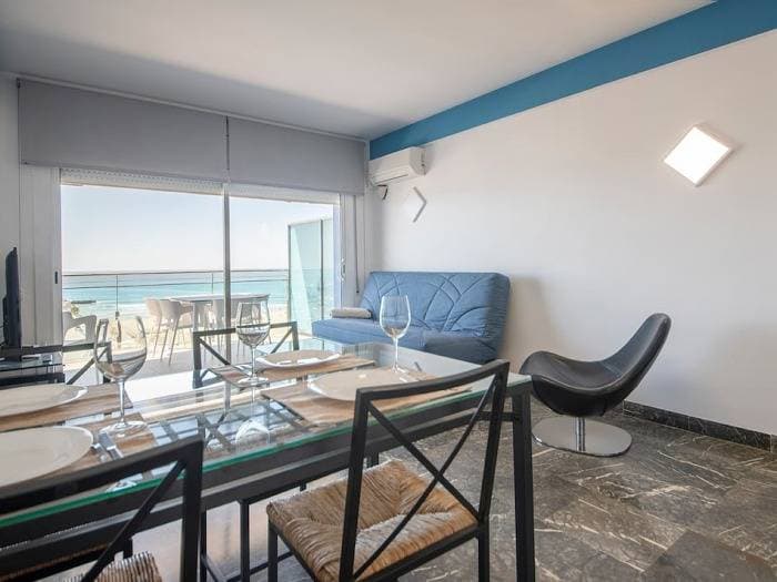 Foto 12 von 34: Ferienwohnung für 6 Personen mit Balkon