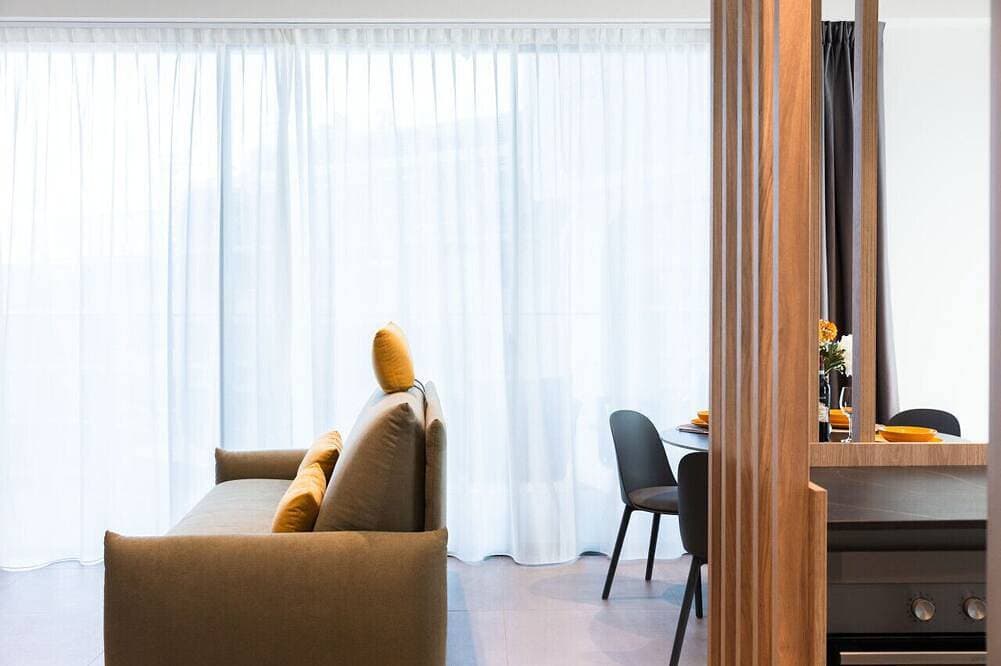 Foto 8 von 30: Mercury Tower Superb 1Br w/Rooftop Pool by ArcoCollection