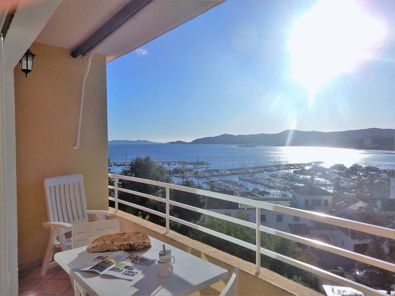 2-Zimmer-Wohnung, Terrasse, strandnah und zentrumsnah, Le Lavandou 1