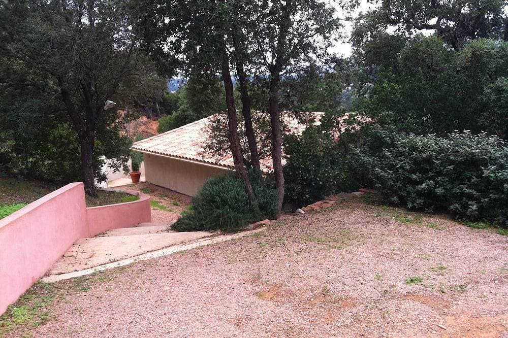 Foto 8 von 21: Stilvolles Haus mit Klimaanlage, sicherem Pool, Garten, 3 km von den Stränden entfernt