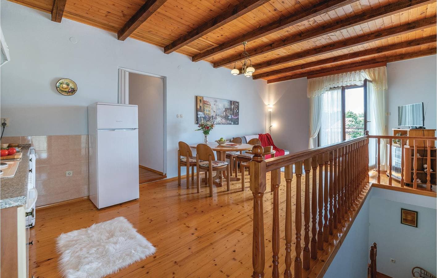 Foto 10 von 49: Charmante Unterkunft, 1,5 km von der Küste entfernt: Pool, WLAN, Terrasse und Parkplätze!