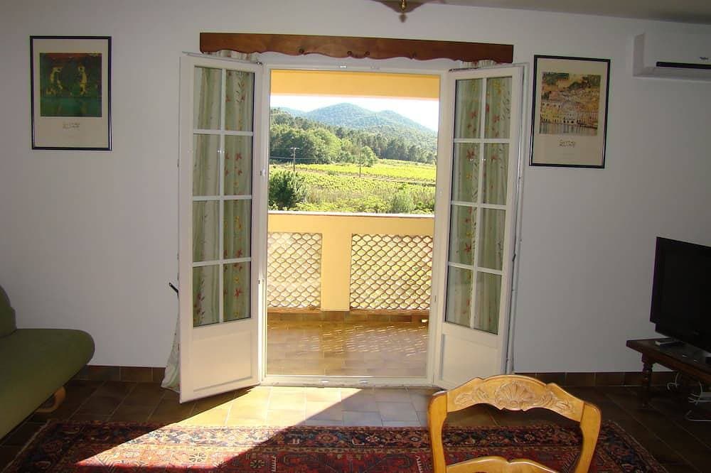 Foto 13 von 30: Collobrieres - Mas In Den Mittleren Weinen