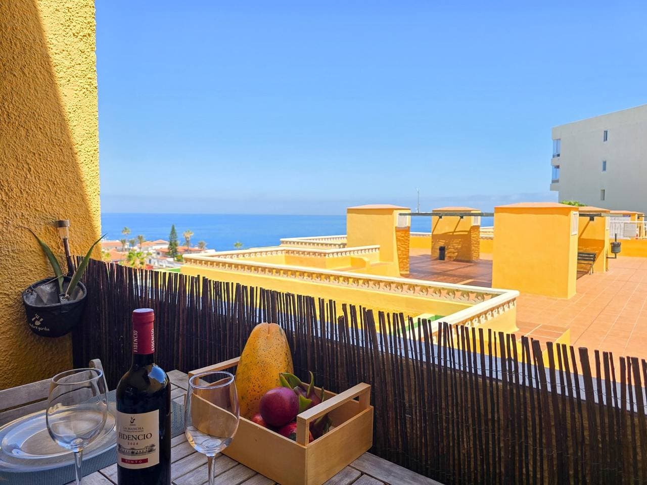 Komfort in Playa La Arena: Pool, Terrasse und privater Parkplatz 1