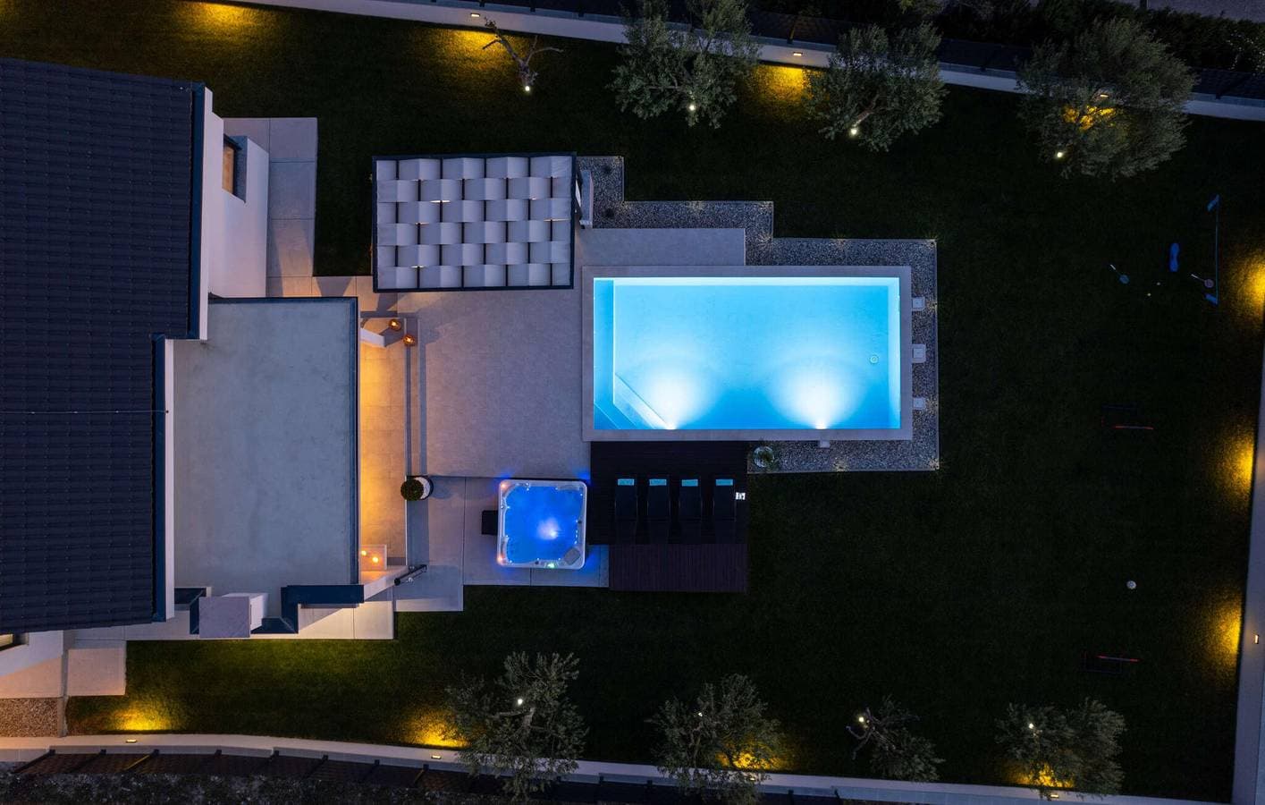 Foto 6 von 36: Gemütliche 150 m² große Ferienwohnung mit Meerblick, Pool und Terrasse, 2,5 km vom Strand entfernt
