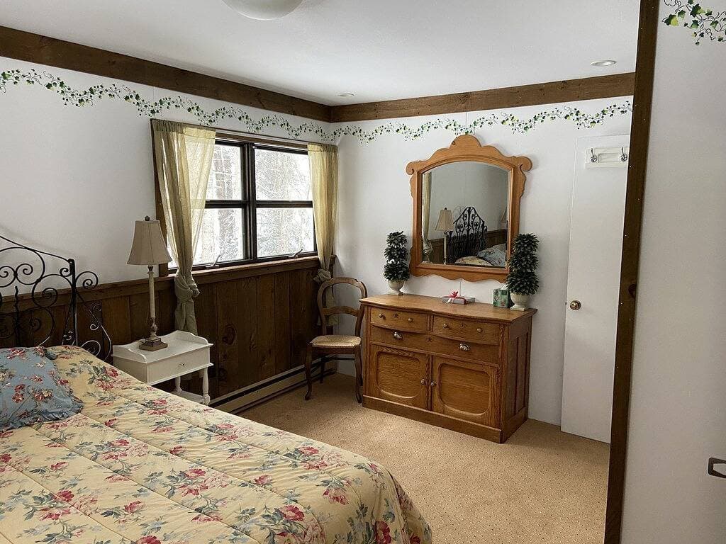 Foto 5 von 14: Gemütliche 3-Zimmer-Wohnung 2. 5 Meilen zum Mount Snow