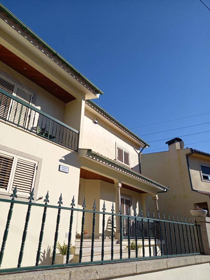 Foto 12 von 14: Three-Bedroom House