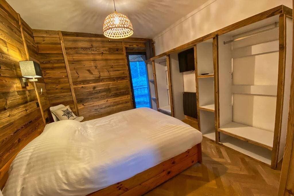 Foto 5 von 19: Two-Bedroom Apartment