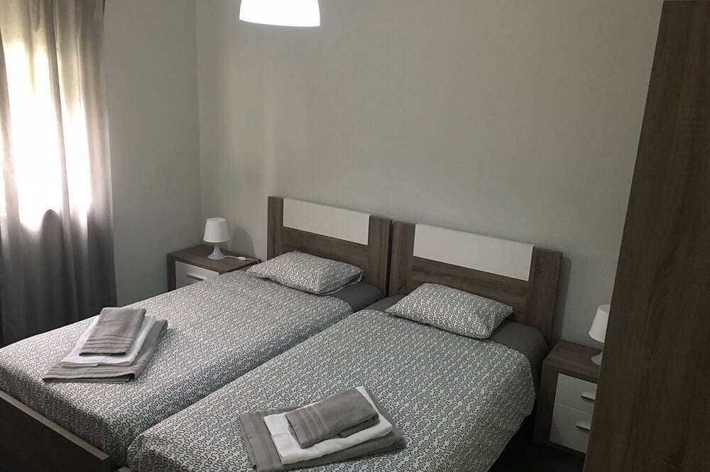 Foto 2 von 24: Casa Plum - Nazare - Sao Martinho do Porto