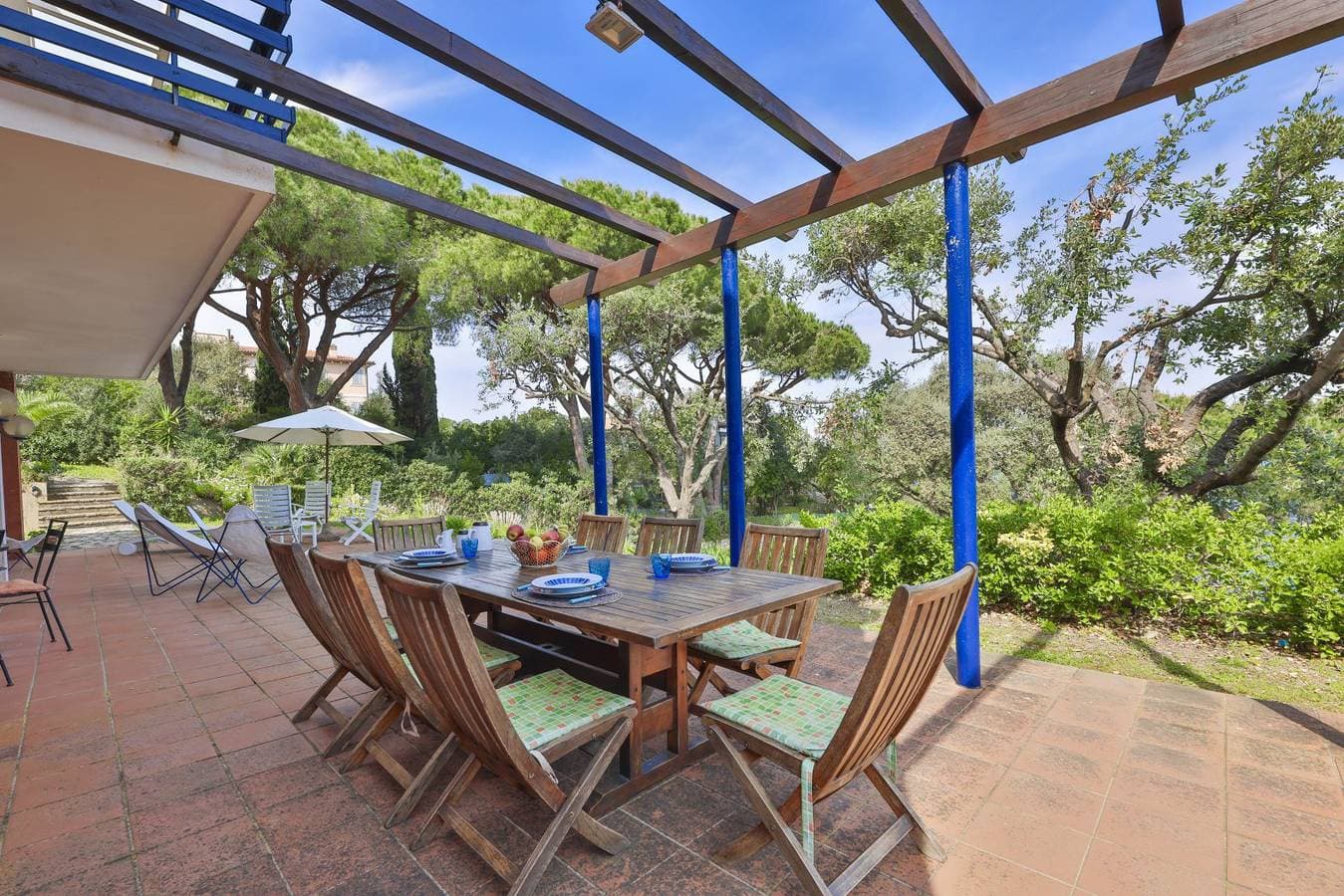 Foto 4 von 39: Villa für 10 Personen mit Garten